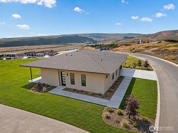 2nd image of 9604 Ridgeview Drive NW