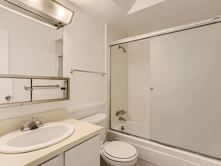 3855 S Monaco Pkwy #265 — Photo 8
