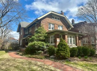 312 N East Ave, Oak Park, IL 60302