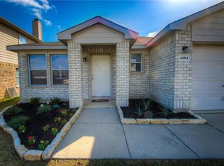 4104 Calamar St, Fort Worth, TX 76106