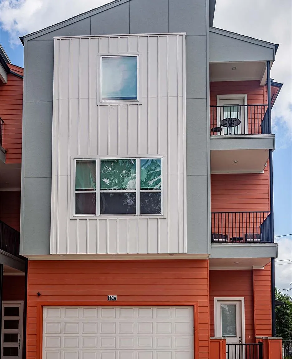 3 bed, 3.5 bath, 2121 sqft, $3,300 — Photo 4