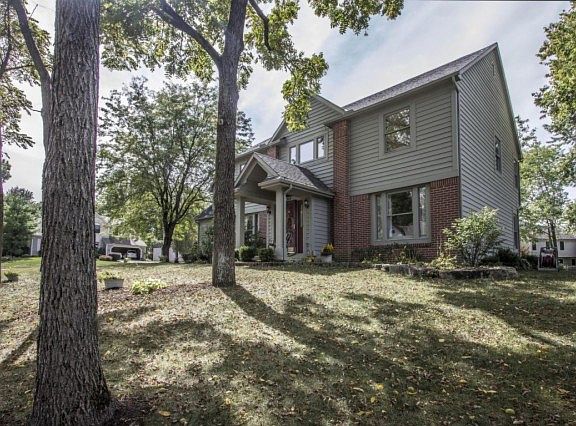 3rd image of 1029 Woodtown Dr