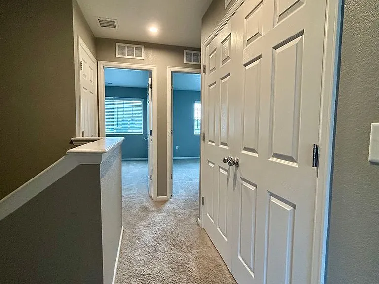 215 Jackson Dr — Photo 29