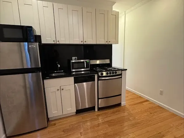 237 Henry Street image 1 of 6