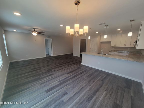 4th image of 4186 SUNCOAST CROSSING Lane
