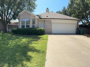 3948 Parkhaven Dr, Denton, TX 76210