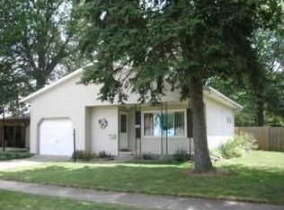 446 Dwight St, Kewanee, IL 61443