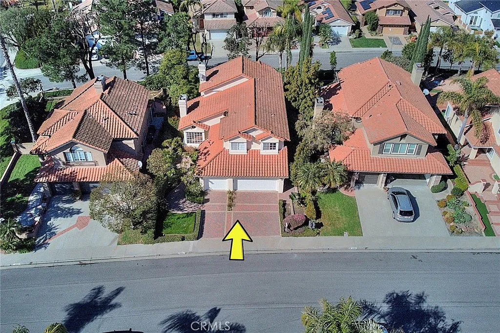 4 bed, 2609 sqft, $6,535 — Photo 2