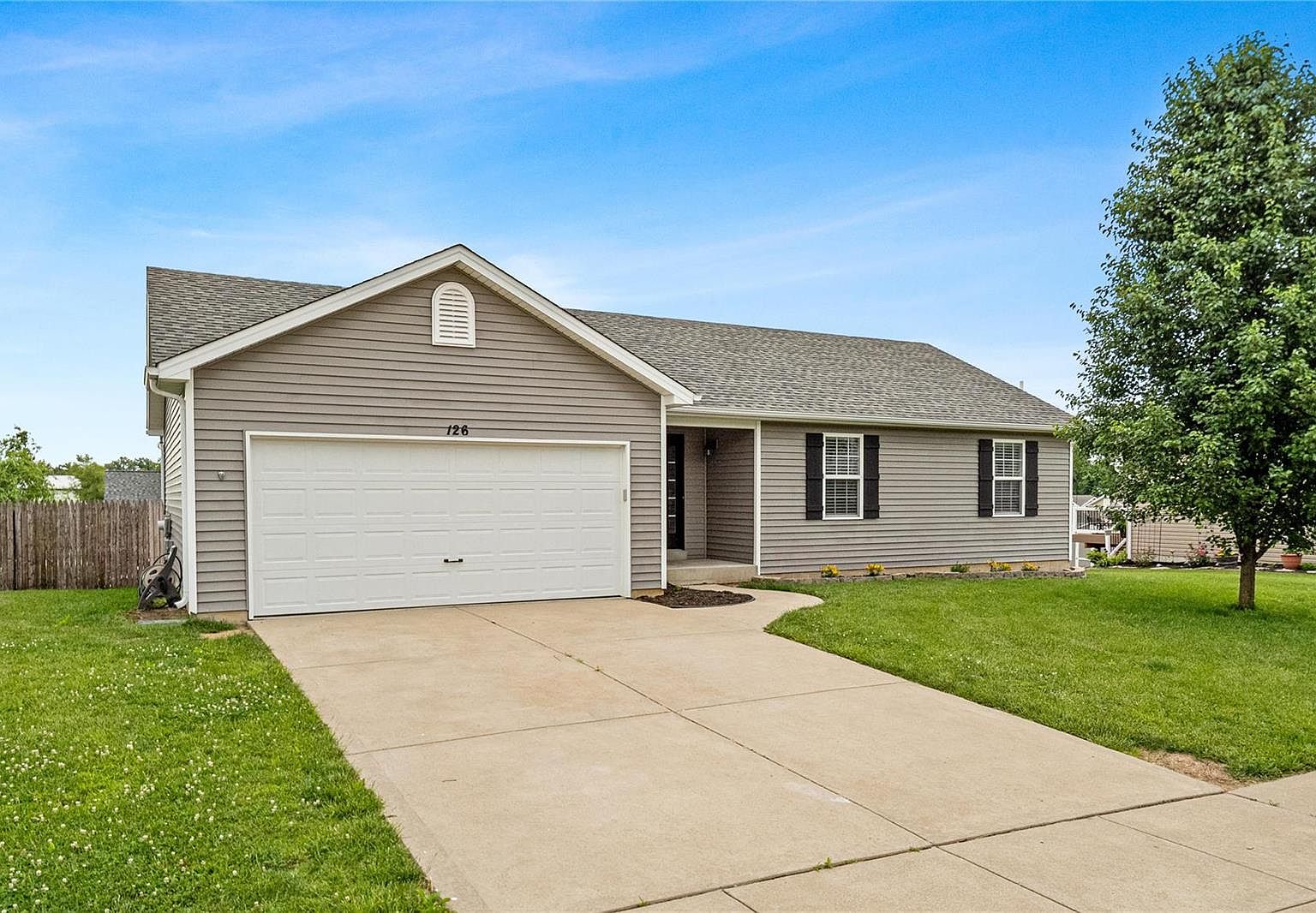 126 Trotters Creek Ln, Wright City, MO 63390 | Zillow