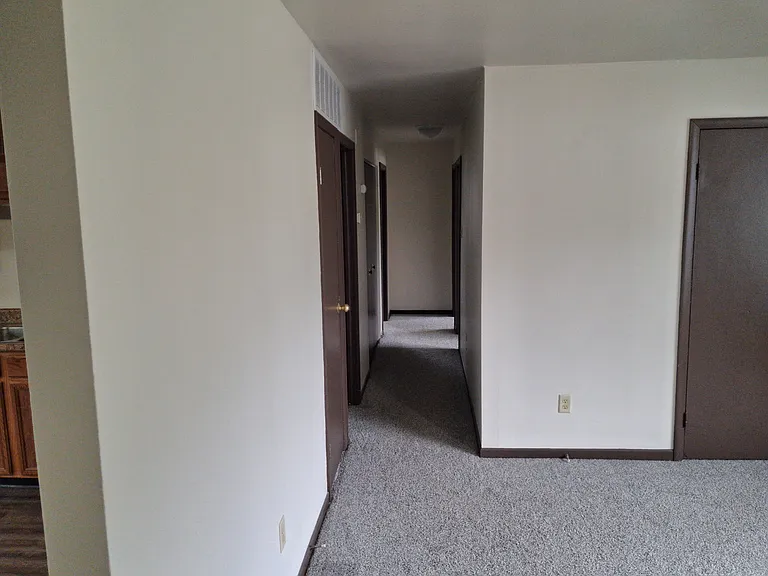 342 Lahonda Dr — Photo 16