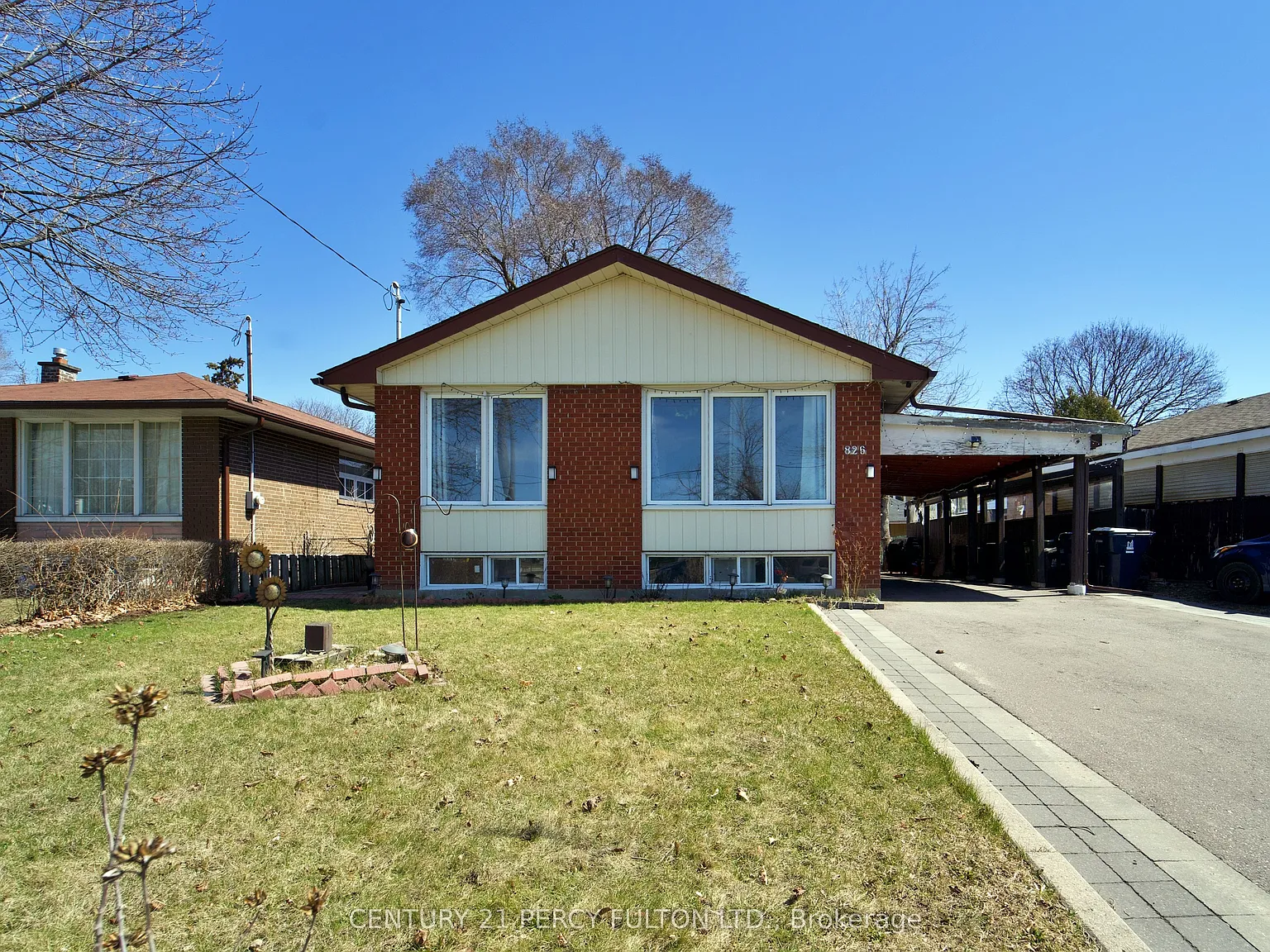 3 bed, $2,400 — Photo 1