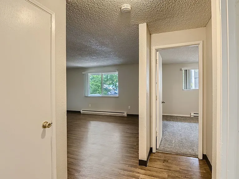 691 Molalla Ave #7 — Photo 5