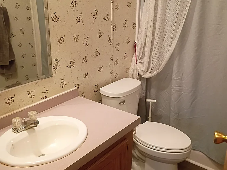 828 Shepherdstown Pike — Photo 11