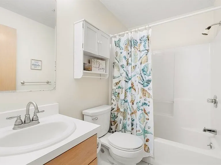 33 Arrowhead Cir #33 — Photo 17