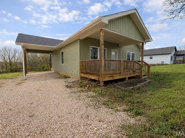 223 Hawkins Ave, Crocker, MO 65452
