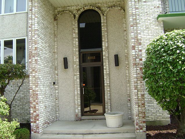 1st image of 4011 W 97th St APT 2S