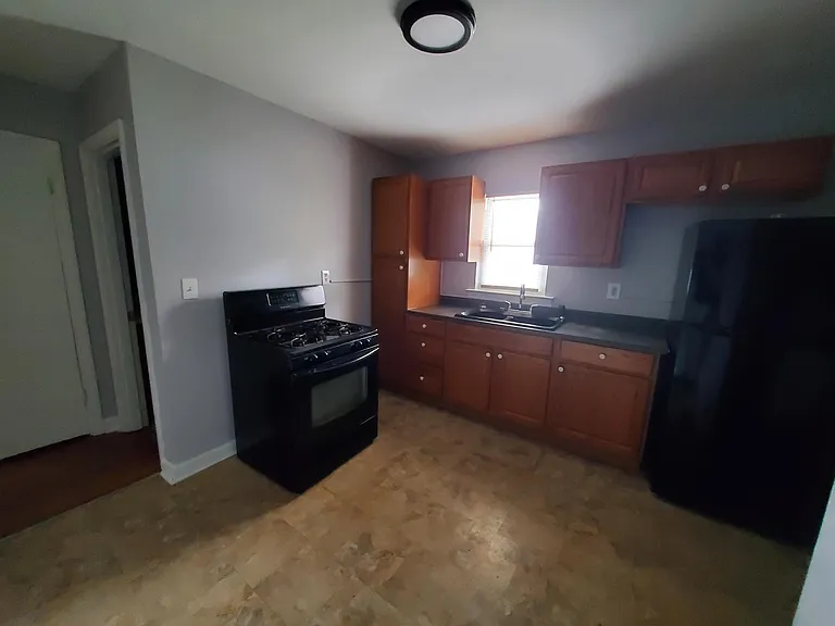 1419 Shingo Ave — Photo 9