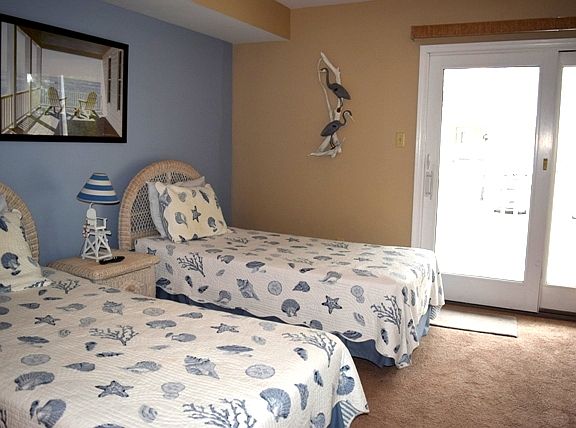 3rd image of 7305 Pleasure Ave #N