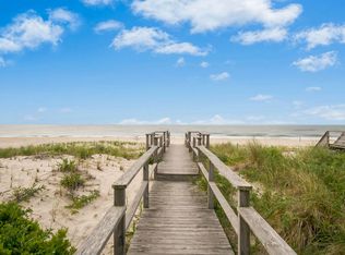 907 Dune Rd, Westhampton Beach, NY 11978