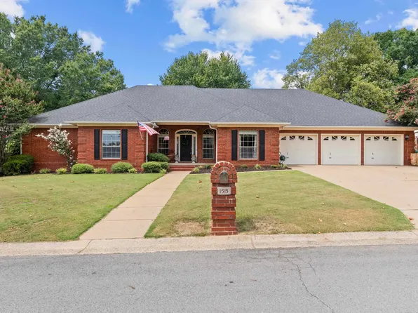 1515 John Ed Cir, Conway, AR 72034