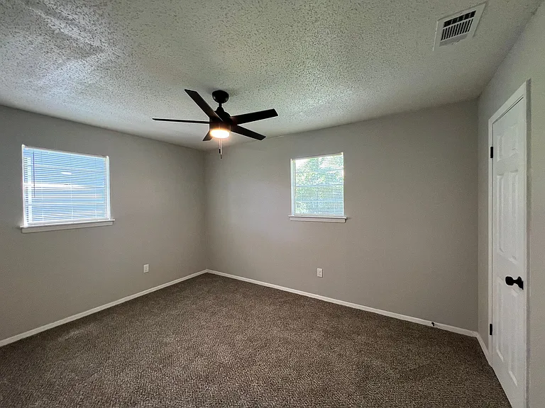 513 Marlowe Ave — Photo 10