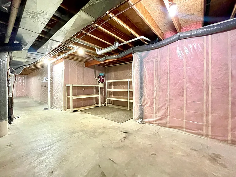 640 S Park Ct — Photo 32