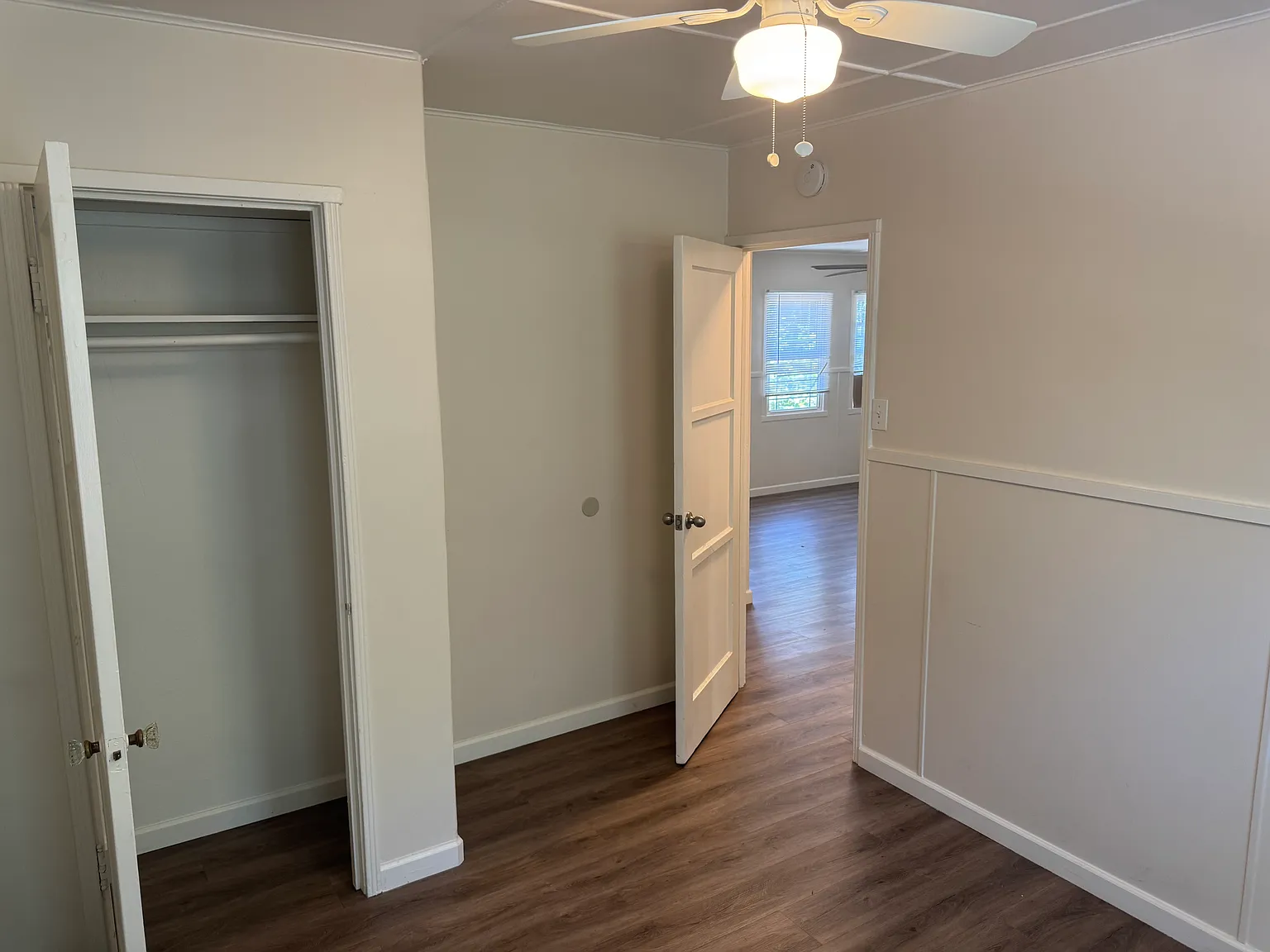 663 Rose Ave — Photo 4