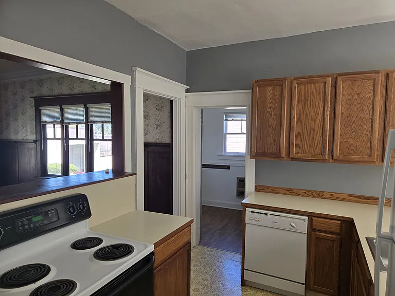 1010 Franklin Ave #1 — Photo 8