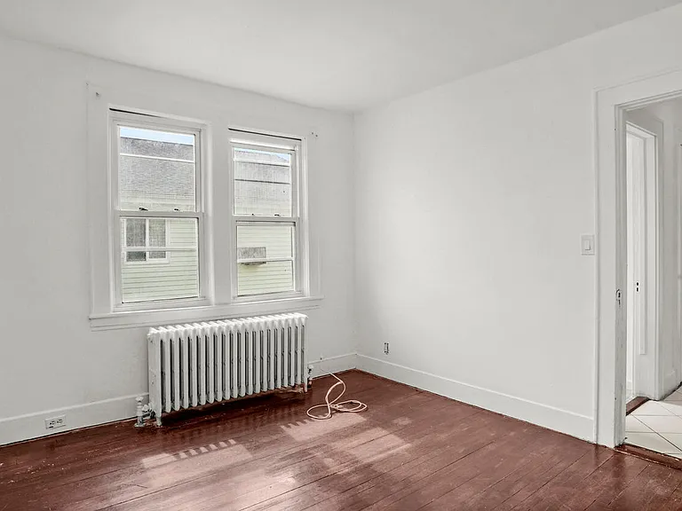 18 Beal St #3 — Photo 8