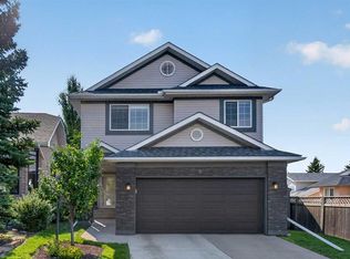 4 Citadel Mnr NW, Calgary, AB T3G 3Y3
