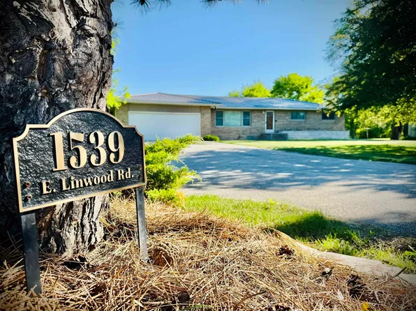 1539 E Linwood Rd, Linwood, MI 48634