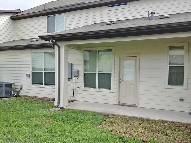 9711 Floria Ct — Photo 3