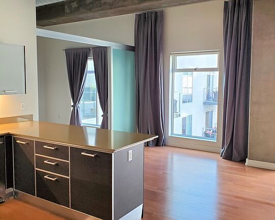 3rd image of 645 W 9th St APT 718