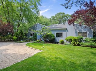 41 Park Cir, Quogue, NY 11959