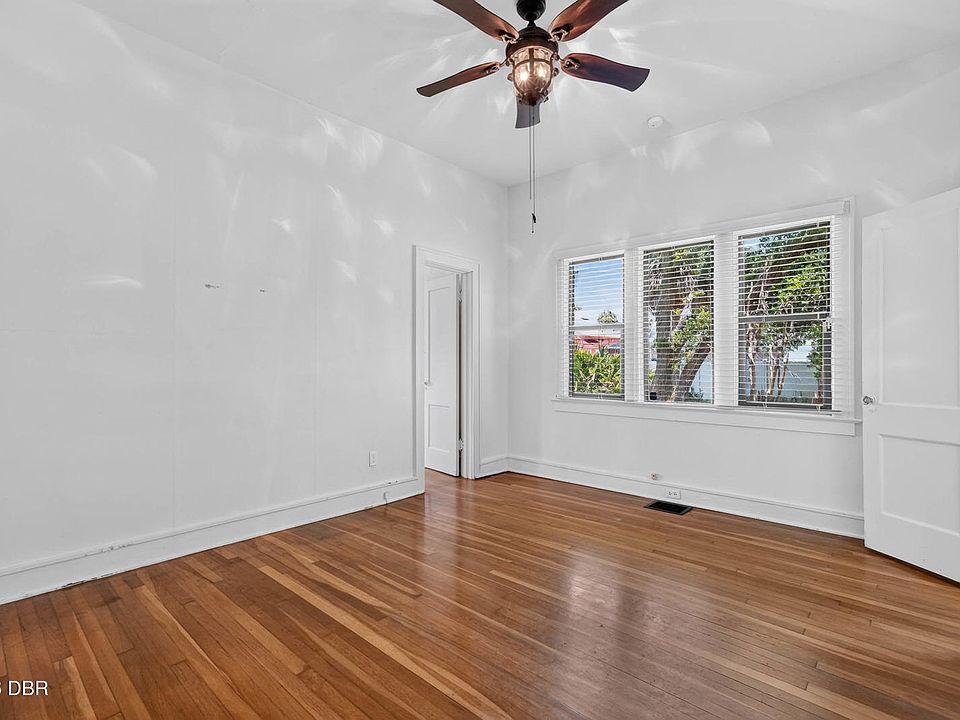 28th image of 27 Ormond Shores Dr