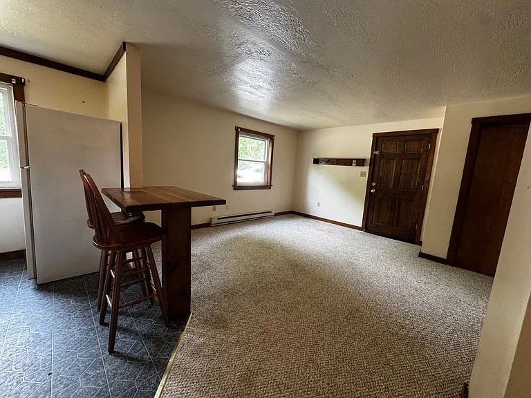 103 Sanderson Dr #4 — Photo 3