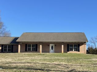 3740 Bent Rd, Kodak, TN 37764