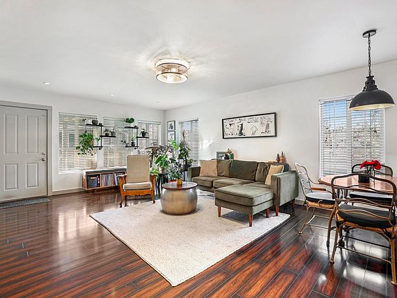 4th image of 109 Agave Pl