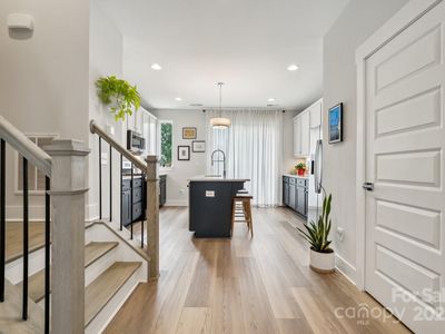 614 W End Dr, Charlotte, NC, 28208