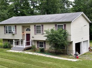 418 Roosa Gap Rd, Bloomingburg, NY 12721