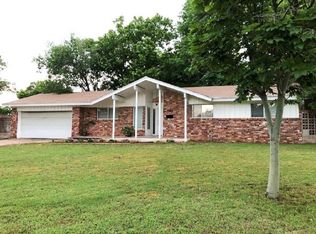 3407 Mockingbird Ln, Midwest City, OK 73110