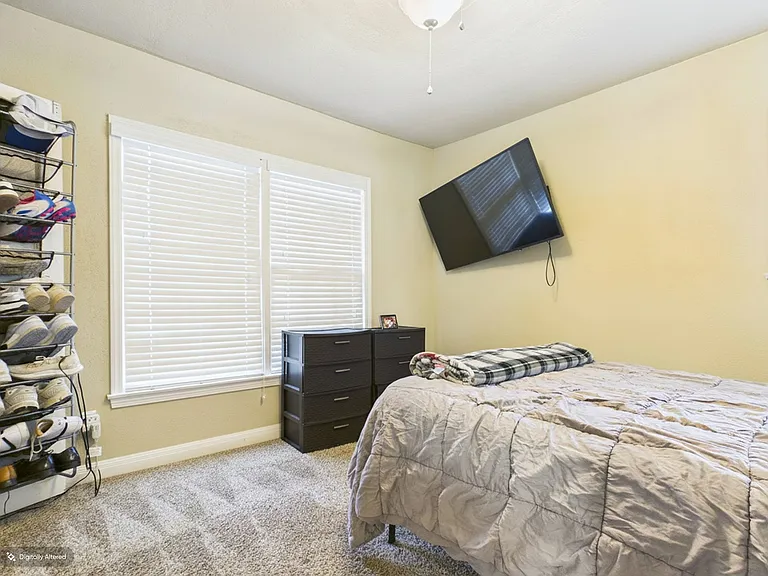 608 Highlands St — Photo 17