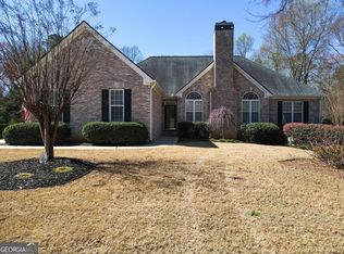 161 Southampton Cir, Hoschton, GA 30548