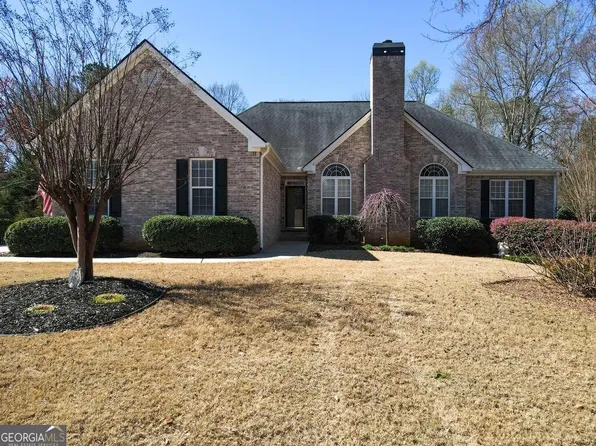161 Southampton Cir, Hoschton, GA 30548