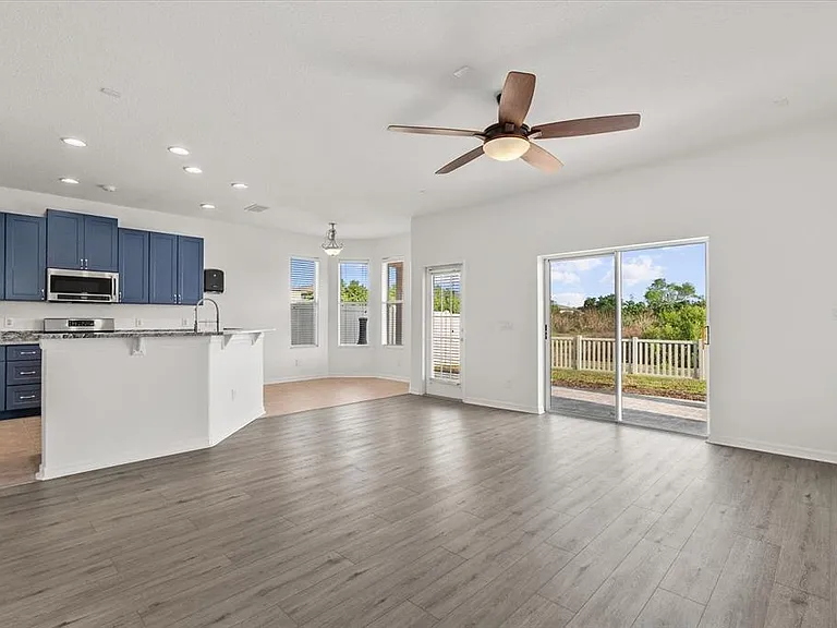12808 Hampton Hill Dr — Photo 6
