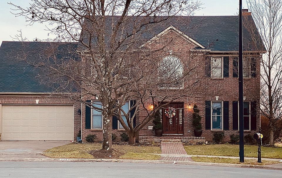 1st image of 1032 Chetford Dr
