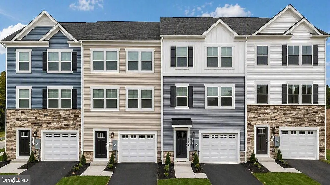 4 bed, 3.5 bath, 1889 sqft, $2,395 — Photo 1