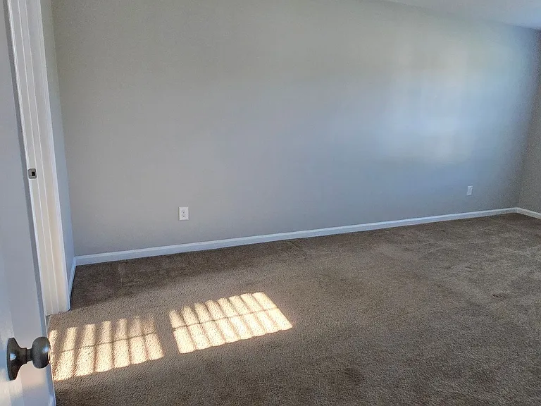 1151 Bentley Ct — Photo 11