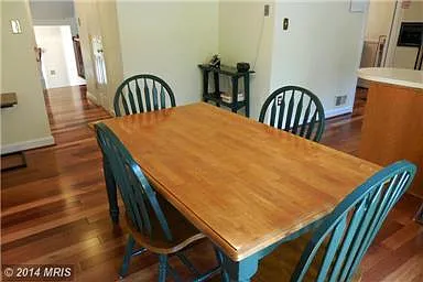 10266 Friendship Ct — Photo 9