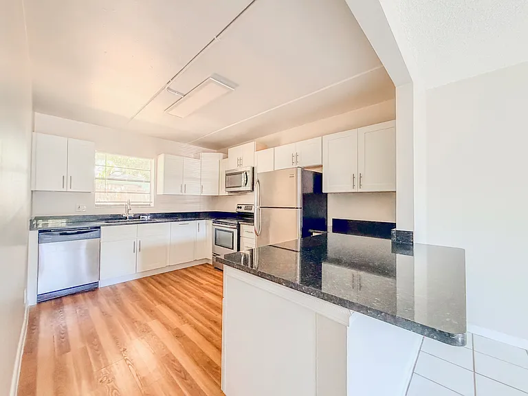 1515 N Federal Hwy #1 — Photo 3